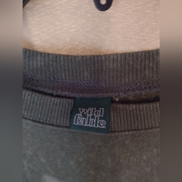 Wild Fable Dark Army Green Sweatshirt - Picture 2 of 5